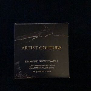 Artist couture loose highlighter.